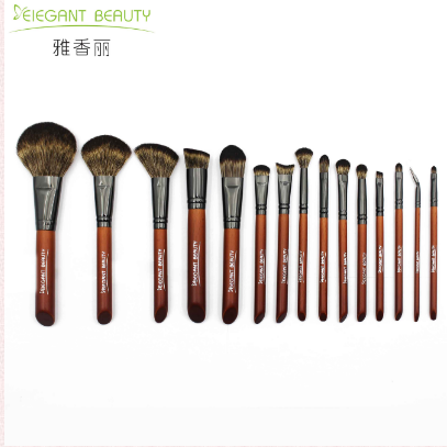 化妝刷套裝哪個好？挑選化妝刷都有哪些小技巧？